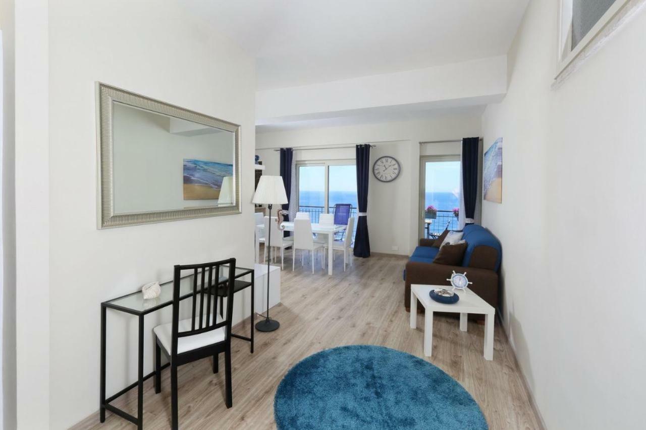 Il Cavalluccio Marino Apartment Santa Teresa Di Riva Exterior photo