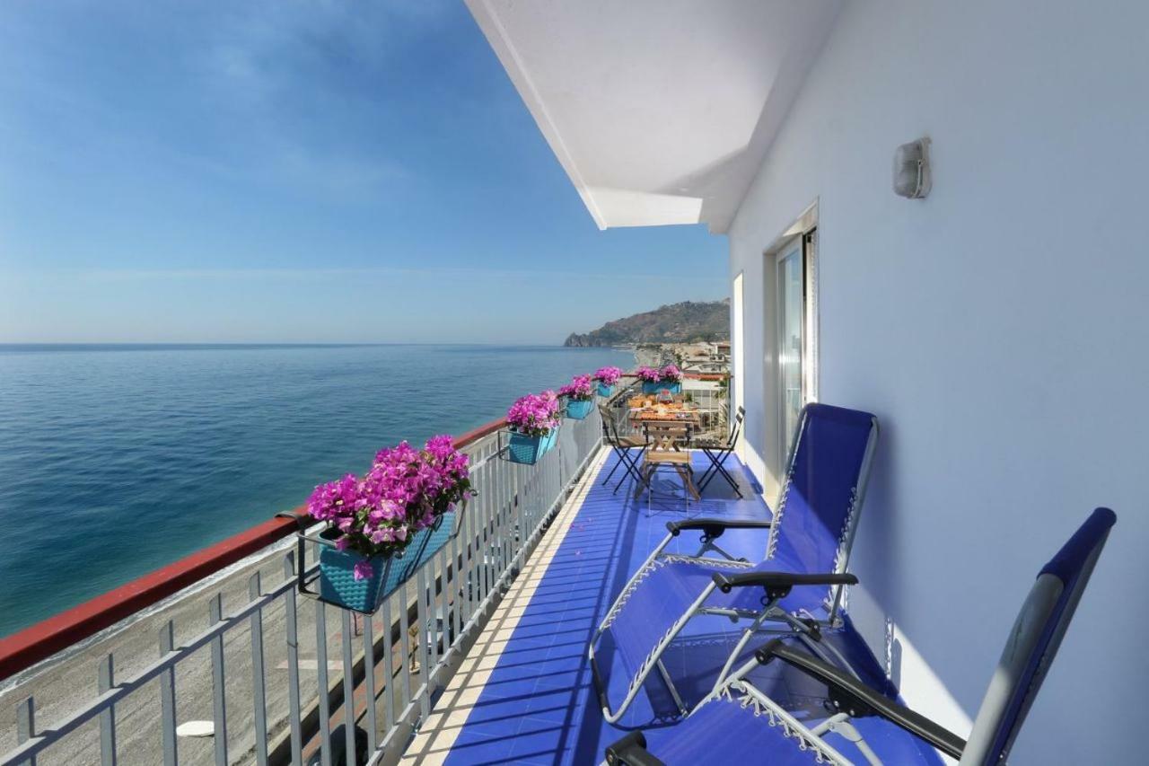 Il Cavalluccio Marino Apartment Santa Teresa Di Riva Exterior photo