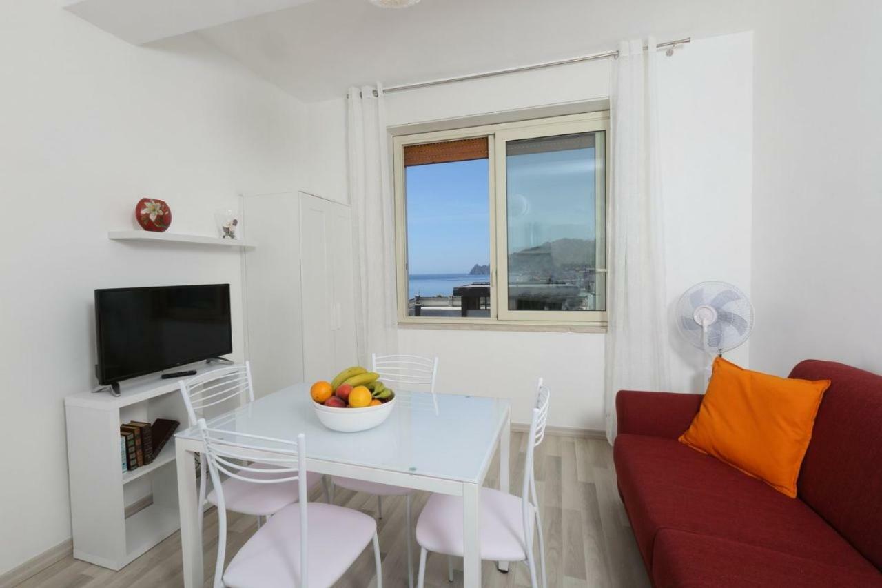 Il Cavalluccio Marino Apartment Santa Teresa Di Riva Exterior photo