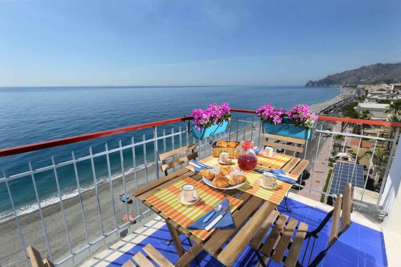 Il Cavalluccio Marino Apartment Santa Teresa Di Riva Exterior photo