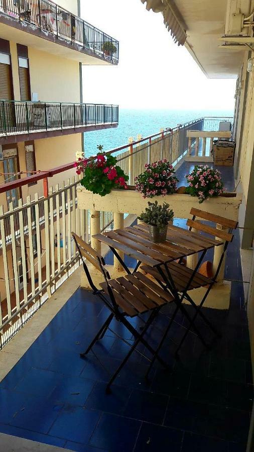Il Cavalluccio Marino Apartment Santa Teresa Di Riva Exterior photo